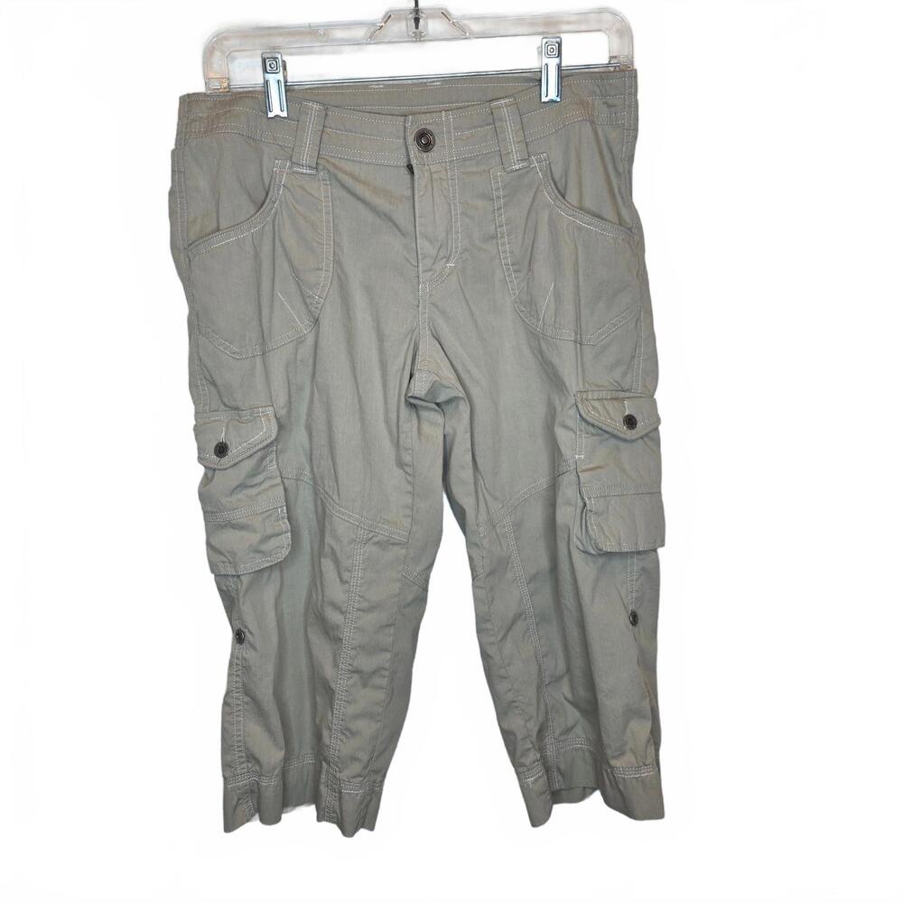 Kuhl long cargo Capri hiking short khaki Women's Size 6